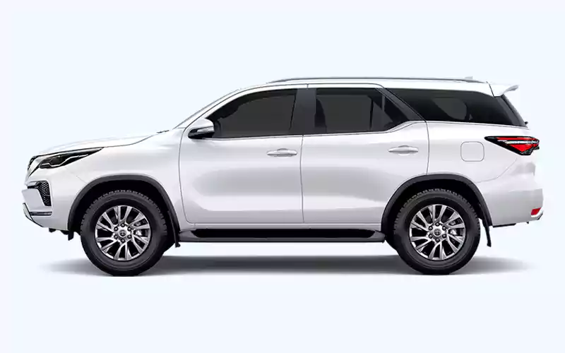 Fortuner Super White